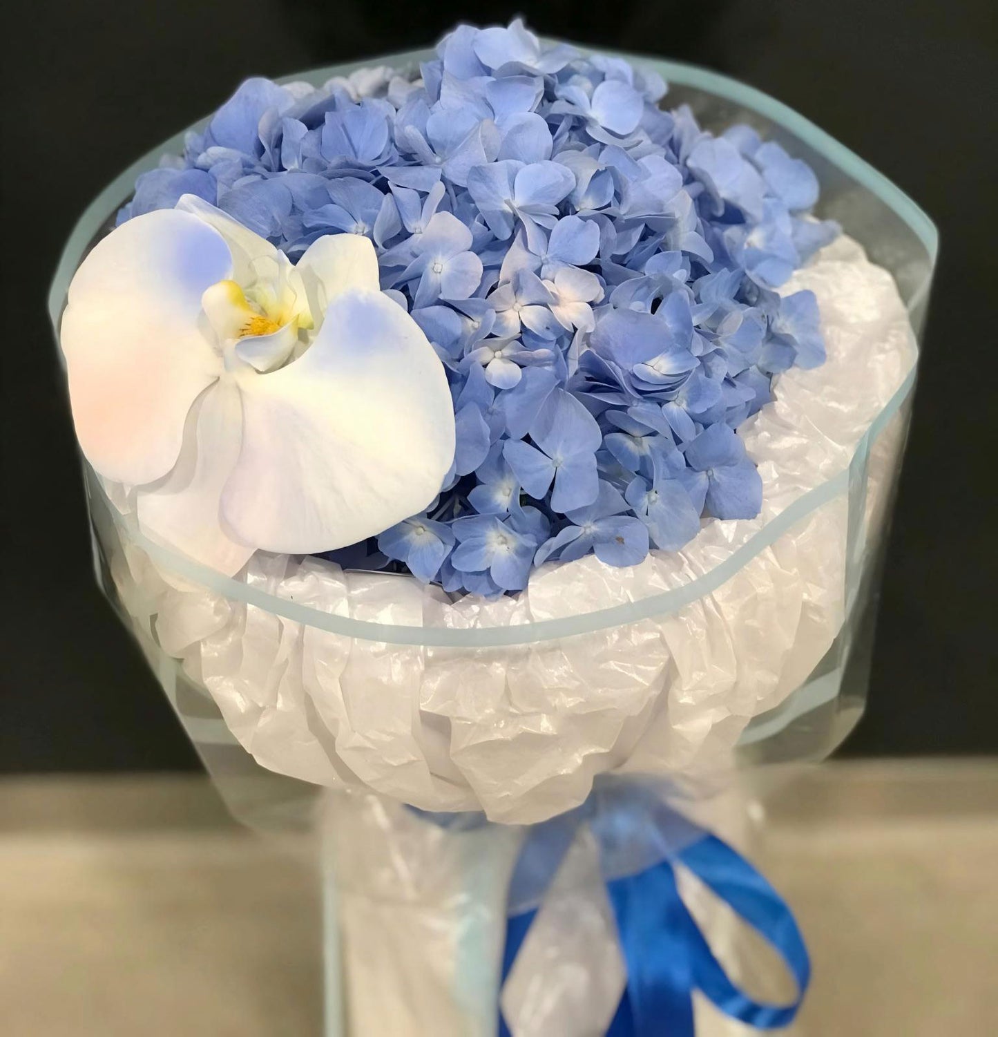 清雅藍色繡球花束